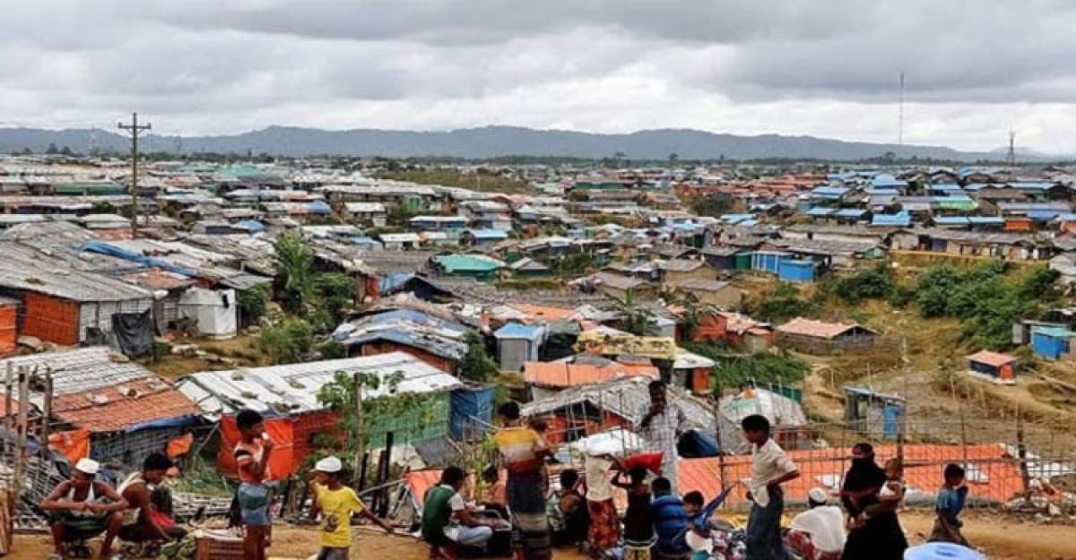 উখিয়ায় রোহিঙ্গা ক্যাম্পে গোলাগুলি, নিহত ১