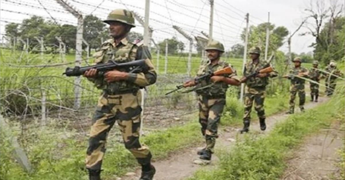 সীমান্তে যুবককে গুলি করে মরদেহ নিয়ে গেল বিএসএফ
