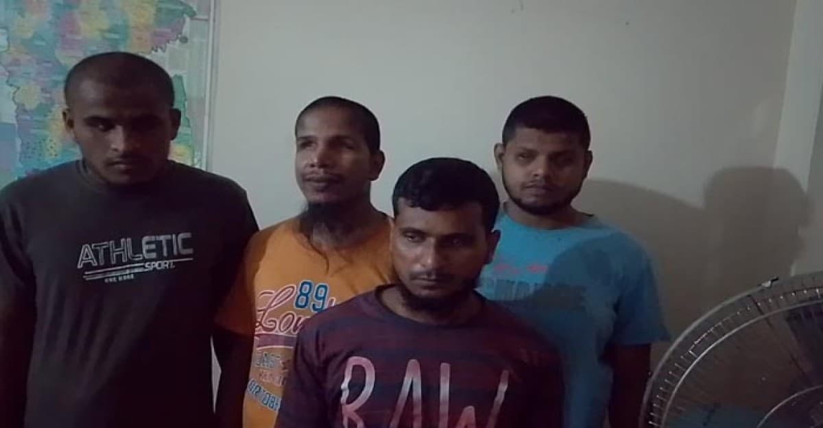 পাবনায় এইচএসসি পরীক্ষায় ৪ দৃষ্টি প্রতিবন্ধী শিক্ষার্থী উত্তীর্ণ