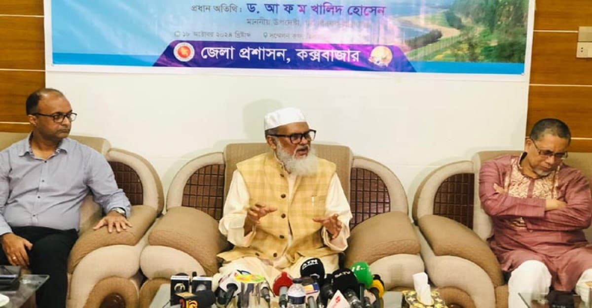 সেনাপ্রধান ও আসিফ নজরুলের বক্তব্য সরকারের বক্তব্য নয়: ধর্ম উপদেষ্টা