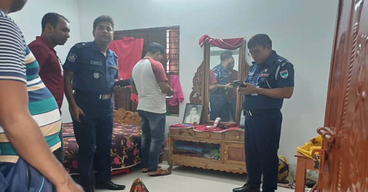 চুয়াডাঙ্গায় গৃহবধূকে গলাকেটে হত্যা