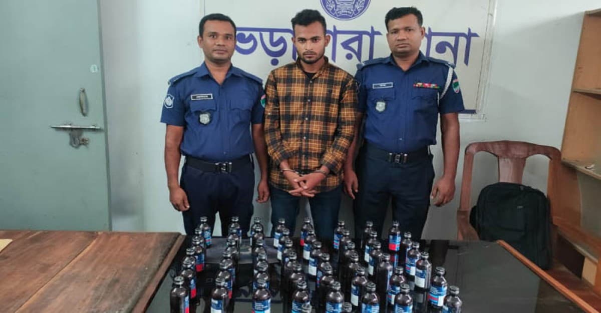 ভেড়ামারায় ফেনসিডিলসহ যুবক আটক