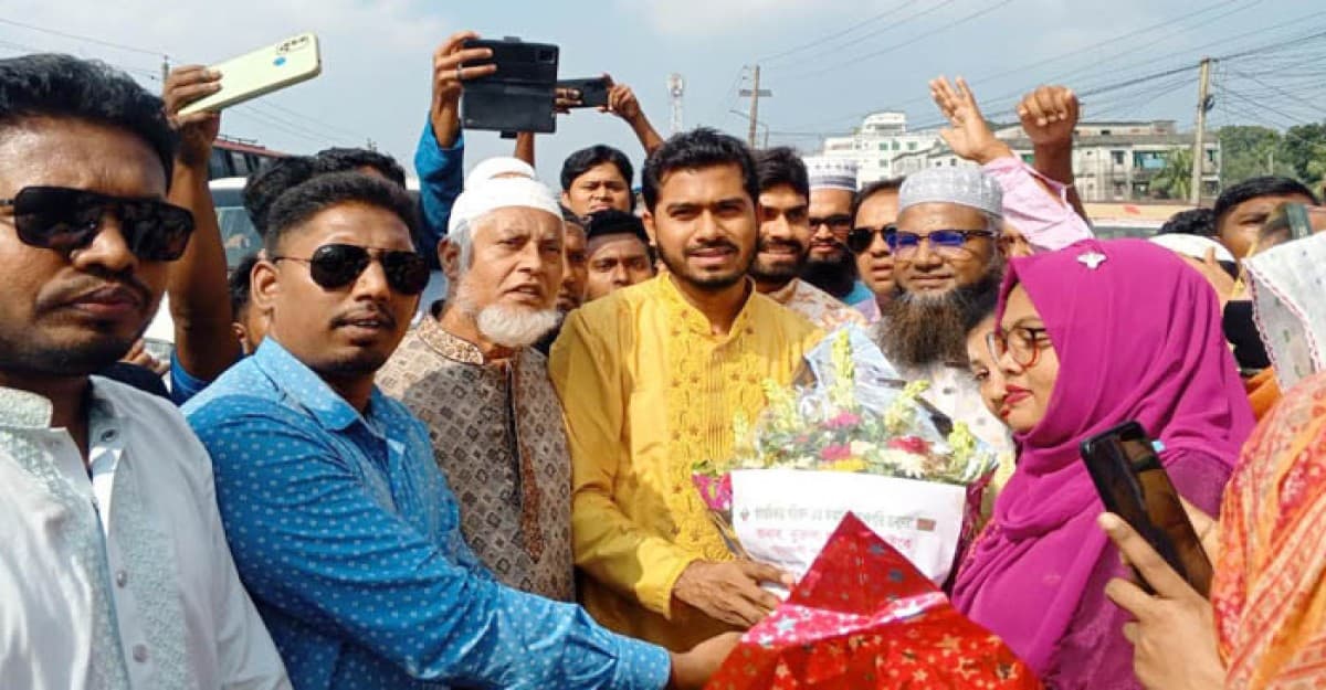 ৩০০ আসনে প্রার্থী দেবে গণঅধিকার পরিষদ: নুরুল হক