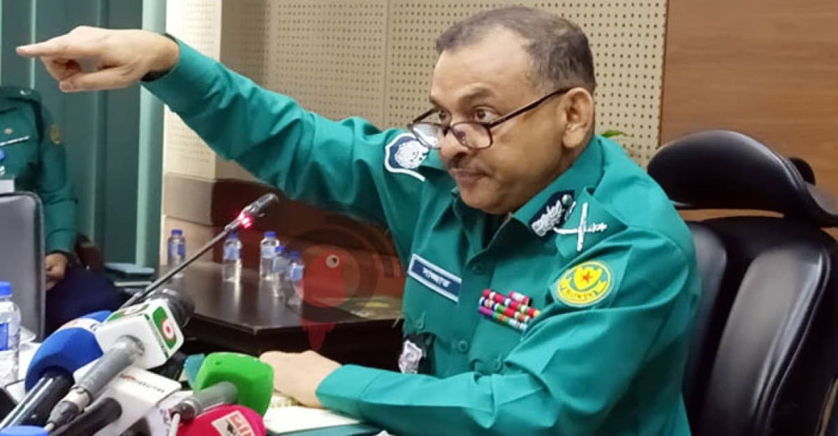 মামলা না নিলে ওসিকে এক মিনিটে বরখাস্ত করে দেবো: ডিএমপি কমিশনার