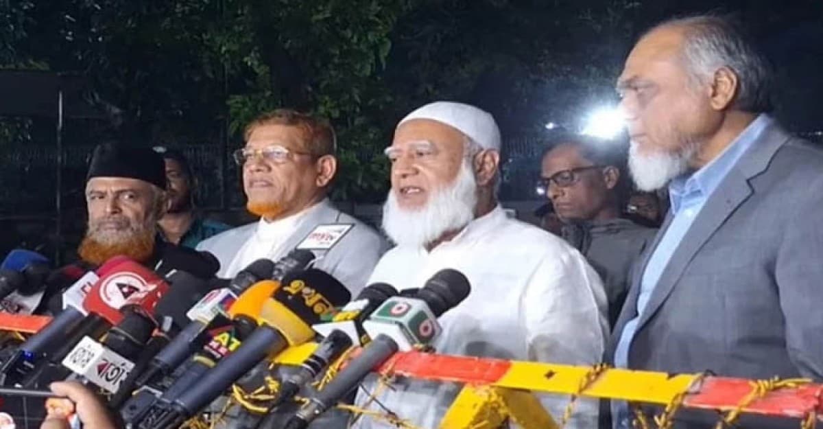 জাতীয় স্বার্থের বিরুদ্ধে গেলেই ব্যবস্থা নিতে হবে: জামায়াত আমির