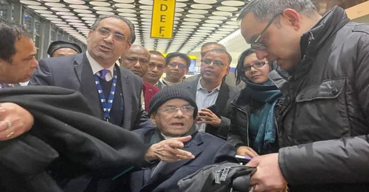 দেশে ফিরলেন মির্জা ফখরুল