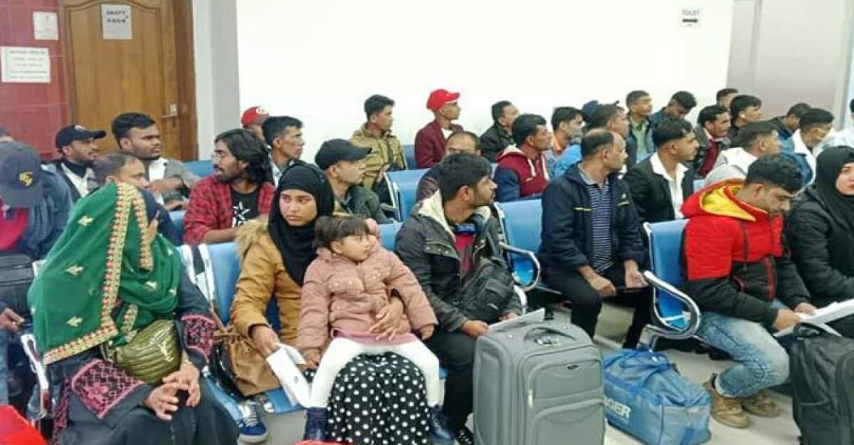 লেবানন থেকে ফিরলেন আরও ৮৫ বাংলাদেশি