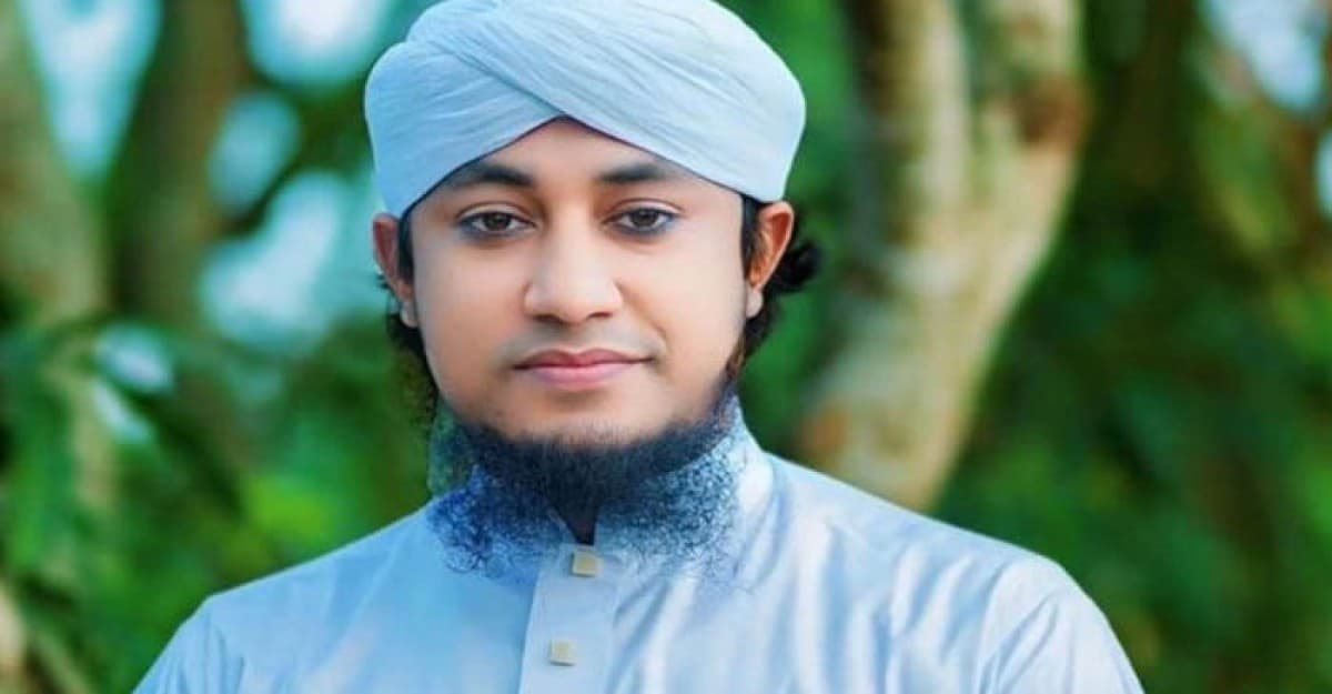 পুলিশের গাড়ি ভাঙচুর, মুফতি তাহেরীর বিরুদ্ধে আরও এক মামলা