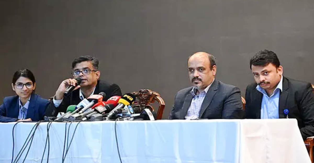 শেখ হাসিনাসহ ৯৭ জনের পাসপোর্ট বাতিল