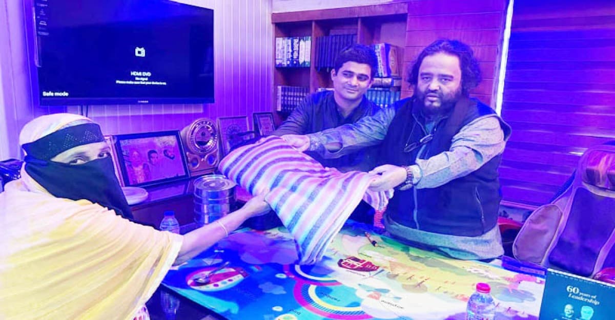 প্রিয়ম কাঁচপুরী’র জন্মদিনে দুঃস্থদের কম্বল উপহার