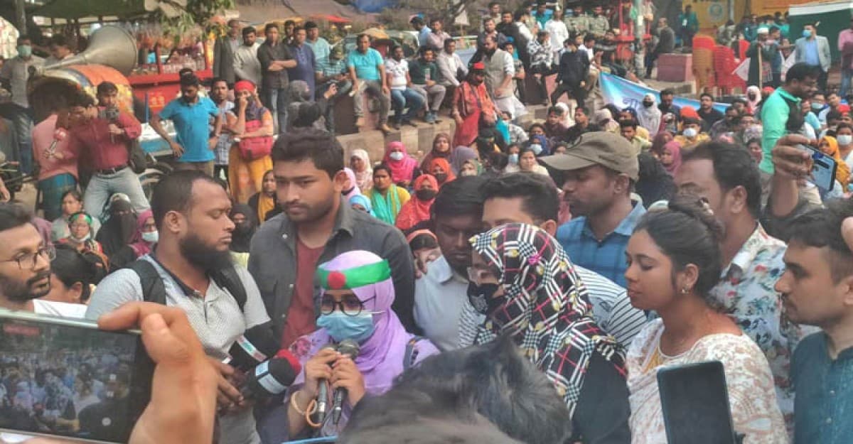 কর্মসূচি চালিয়ে যাওয়ার ঘোষণা প্রাথমিক শিক্ষকদের