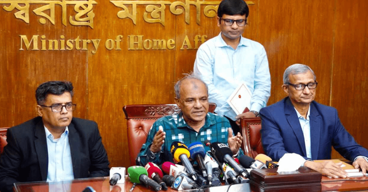 সন্ধ্যার পর আইনশৃঙ্খলা পরিস্থিতির অবস্থা টের পাবেন: স্বরাষ্ট্র উপদেষ্টা