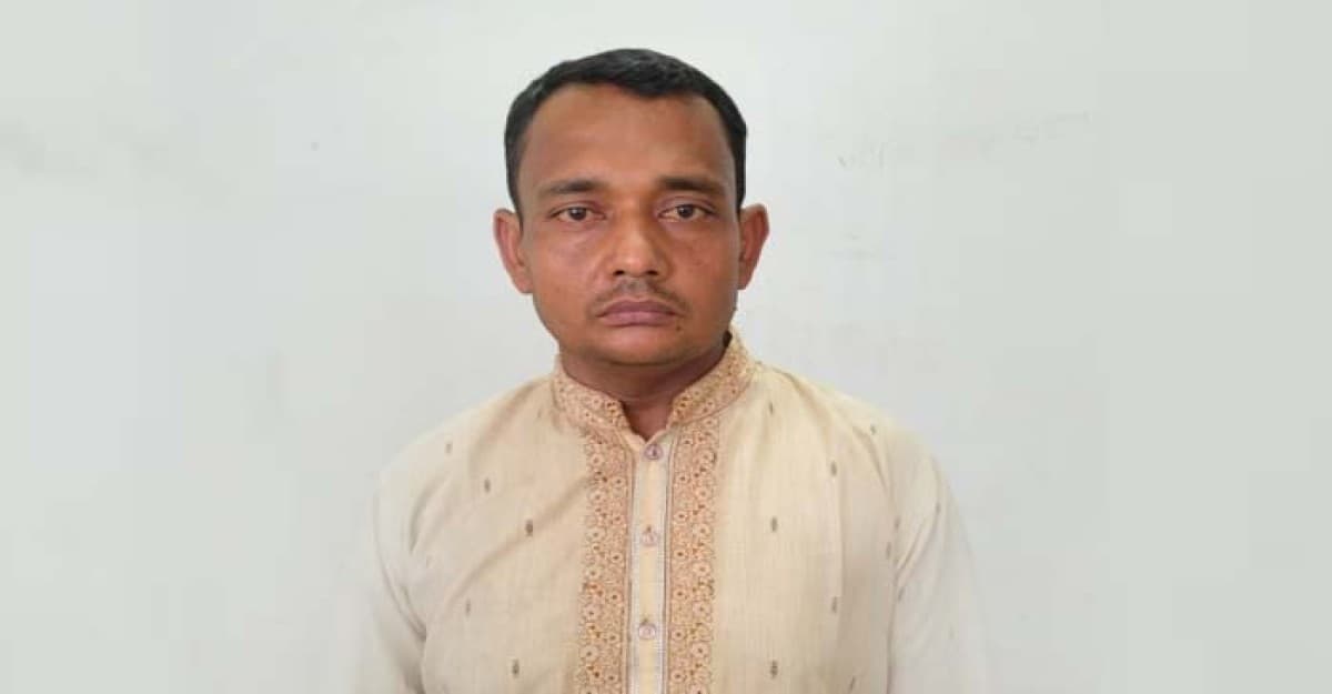 নিজের মেয়েকে একাধিকবার ধর্ষণ, নরপিশাচ বাবা গ্রেপ্তার