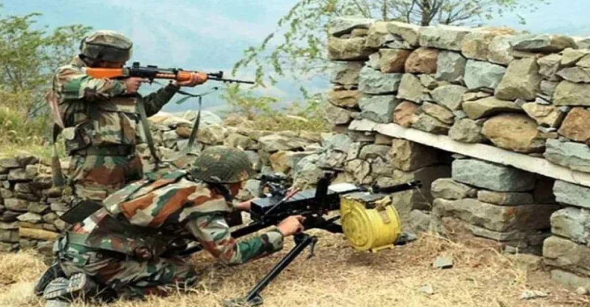 কাশ্মির সীমান্তে ভারত-পাকিস্তানের সেনাদের মধ্যে গোলাগুলি