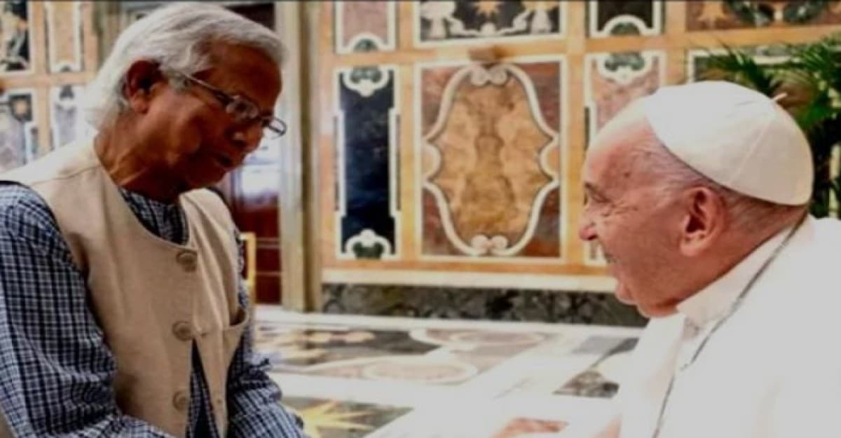 পোপ ফ্রান্সিসের শেষকৃত্যে যোগ দিতে দোহা থেকে রোমে যাচ্ছেন ড. ইউনূস