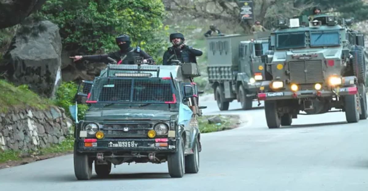 কাশ্মীর হামলাস্থলে নিরাপত্তার গাফিলতি নিয়ে প্রশ্ন