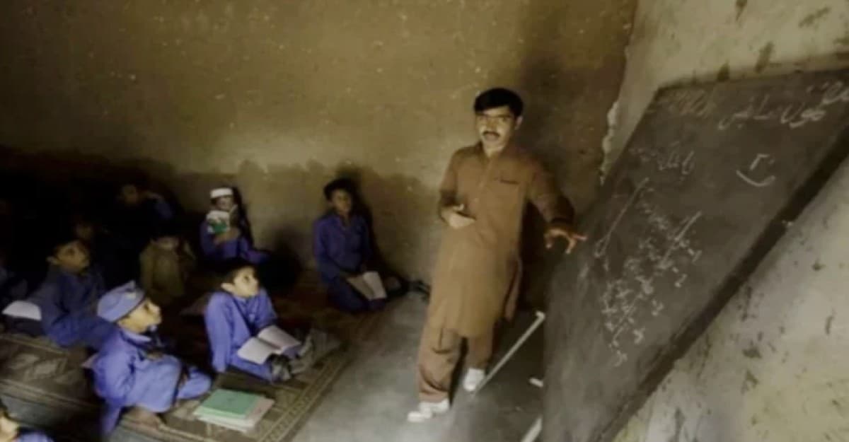 পাকিস্তানের কাশ্মিরে বন্ধ করা হলো সব মাদ্রাসা