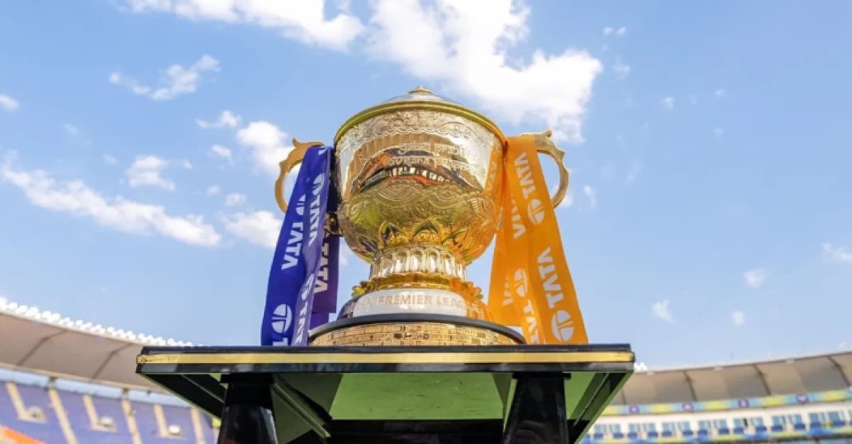 নিরাপত্তা শঙ্কায় অনির্দিষ্টকালের জন্য আইপিএল স্থগিত