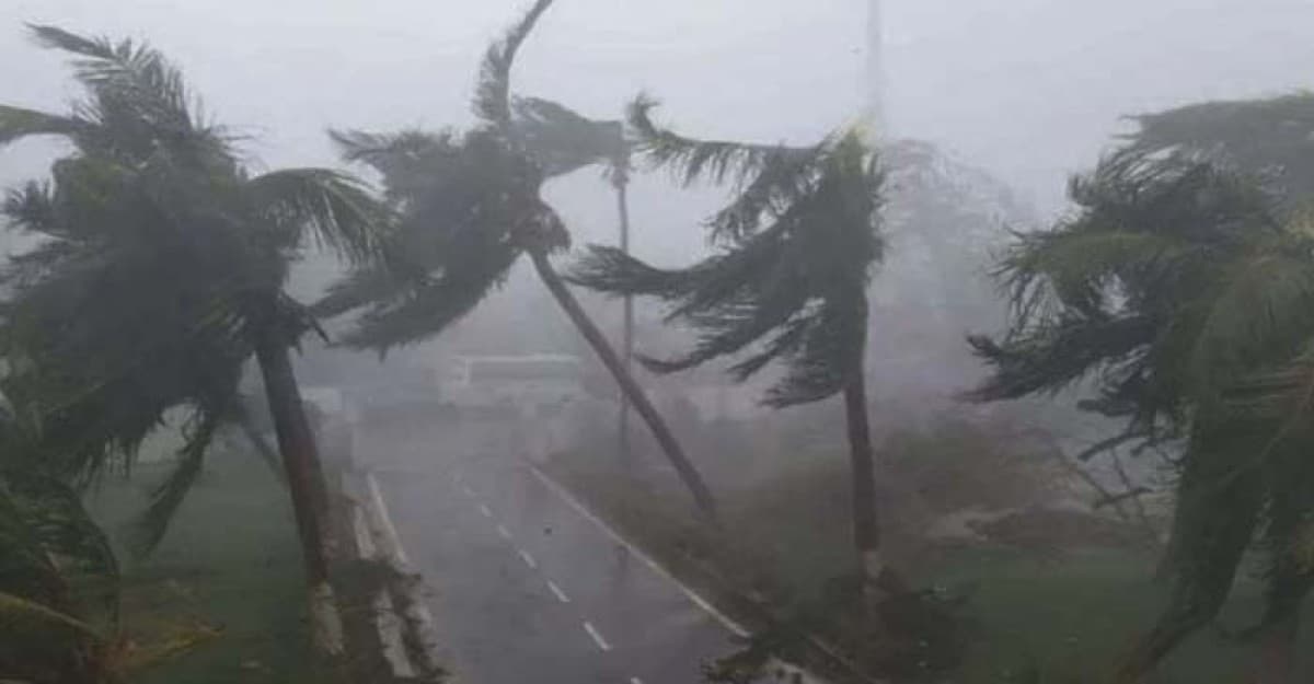 রাত ১টার মধ্যে ১০ অঞ্চলে ঝড়ের পূর্বাভাস