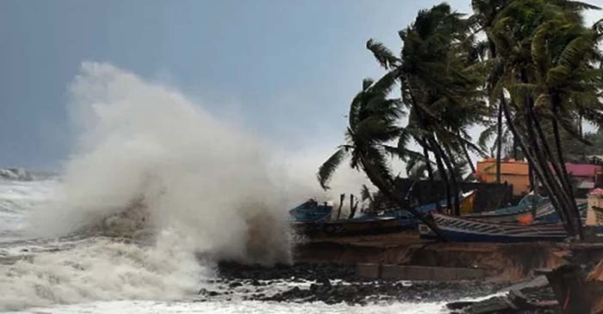 গভীর নিম্নচাপ এখন স্থল নিম্নচাপে পরিণত, ৬ বিভাগে ভারী বর্ষণের শঙ্কা