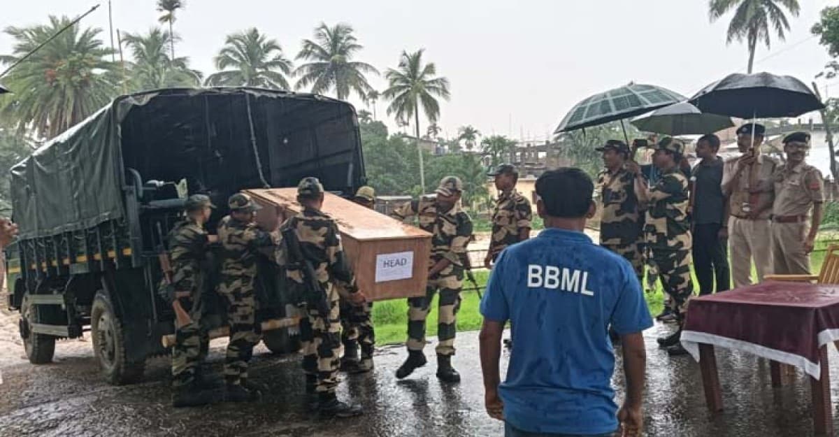 সীমান্তে বিএসএফের গুলিতে নিহত তরুণের মরদেহ হস্তান্তর