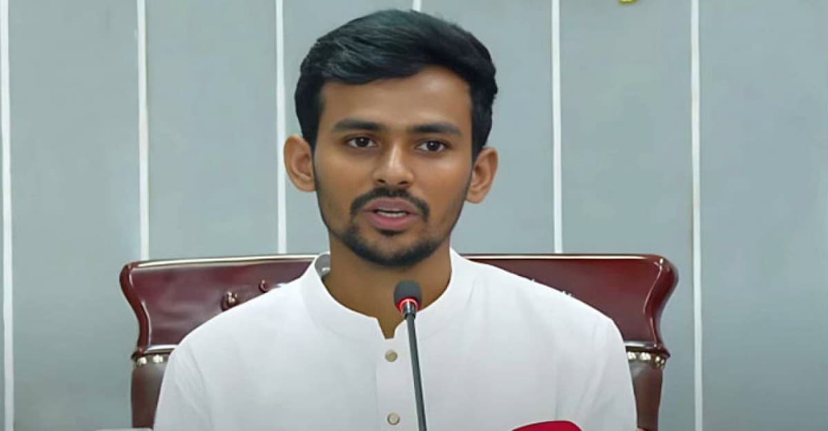 ১২ ঘণ্টারও কম সময়ে ঢাকা পরিষ্কার: আসিফ মাহমুদ