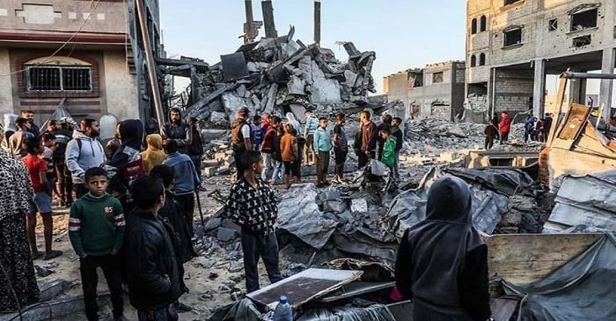 গাজায় ইসরায়েলি হামলায় আরও ১০০ ফিলিস্তিনি নিহত, আহত শত শত