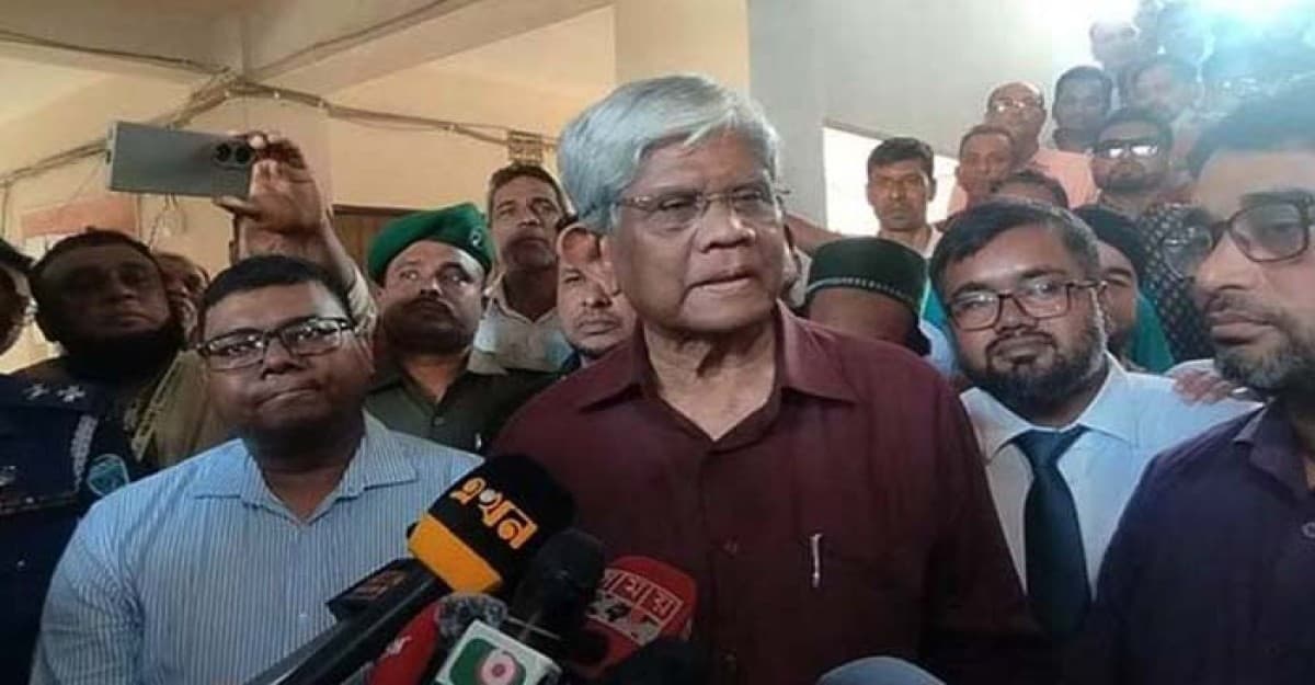 সঞ্চয়পত্রের মুনাফা বাড়ালে ব্যাংকে আর কেউ টাকা রাখবে না: অর্থ উপদেষ্টা