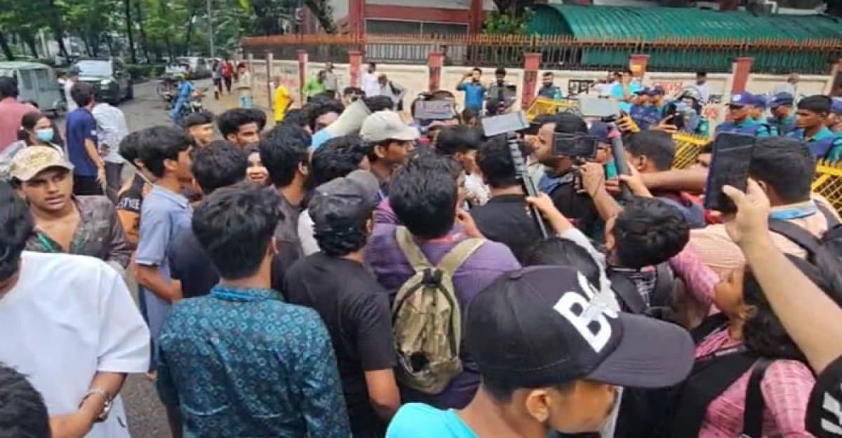 এসএসসিতে ফেল করা শিক্ষার্থীদের সাপ্লিমেন্টারি পরীক্ষার দাবি