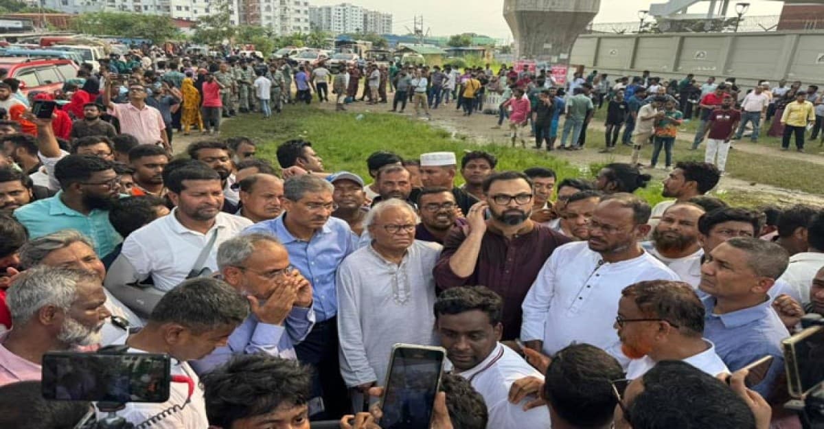 মাইলস্টোন স্কুলে বিমান বিধ্বস্ত: ঘটনাস্থল পরিদর্শনে বিএনপির প্রতিনিধিদল