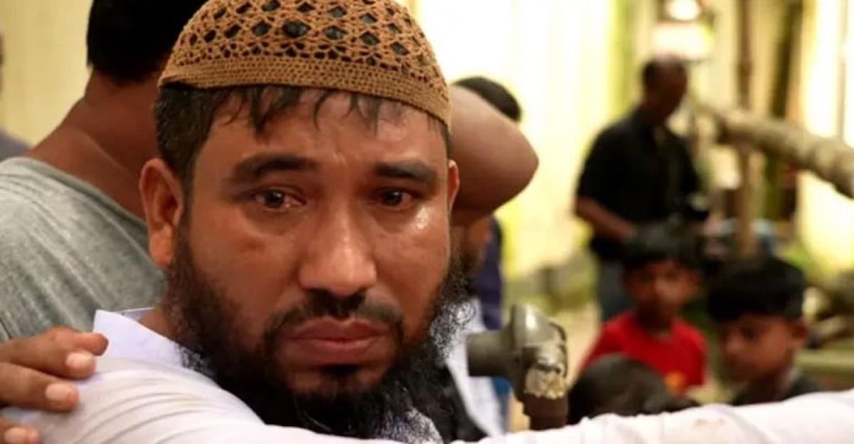 একসঙ্গেই খেলতো তিন শিশু, এখন কবরেও পাশাপাশি