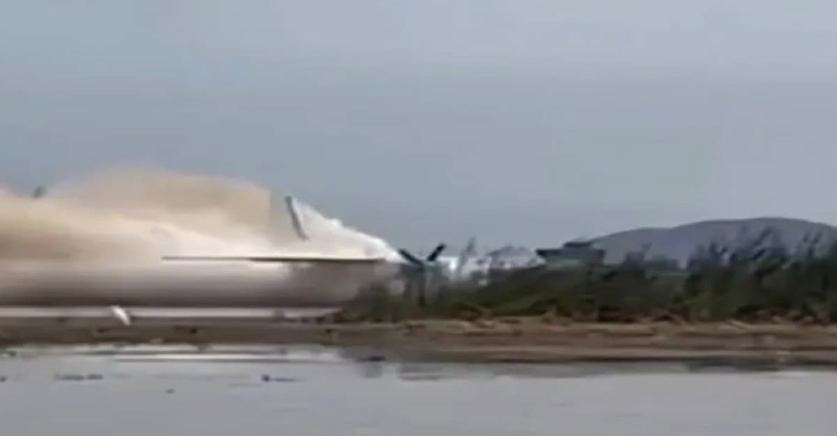 বহু আরোহী নিয়ে রাশিয়ায় যাত্রীবাহী বিমান বিধ্বস্ত