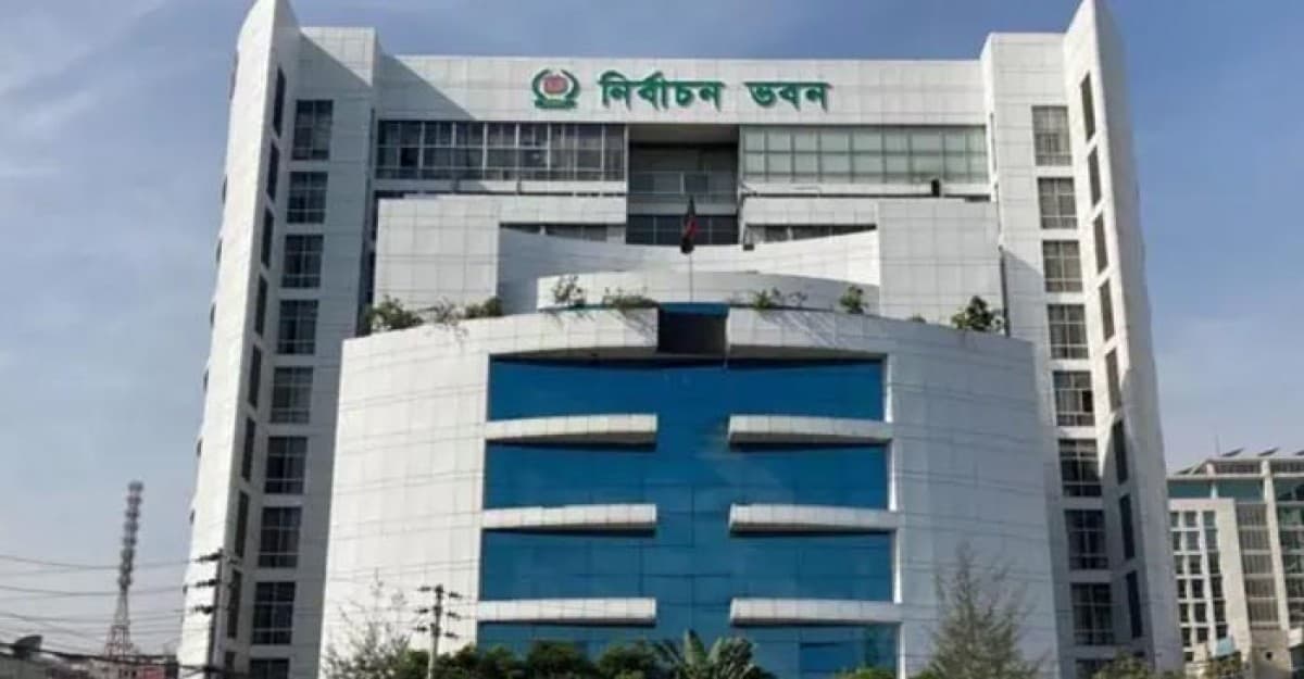 নির্বাচন কমিশনে বড় রদবদল