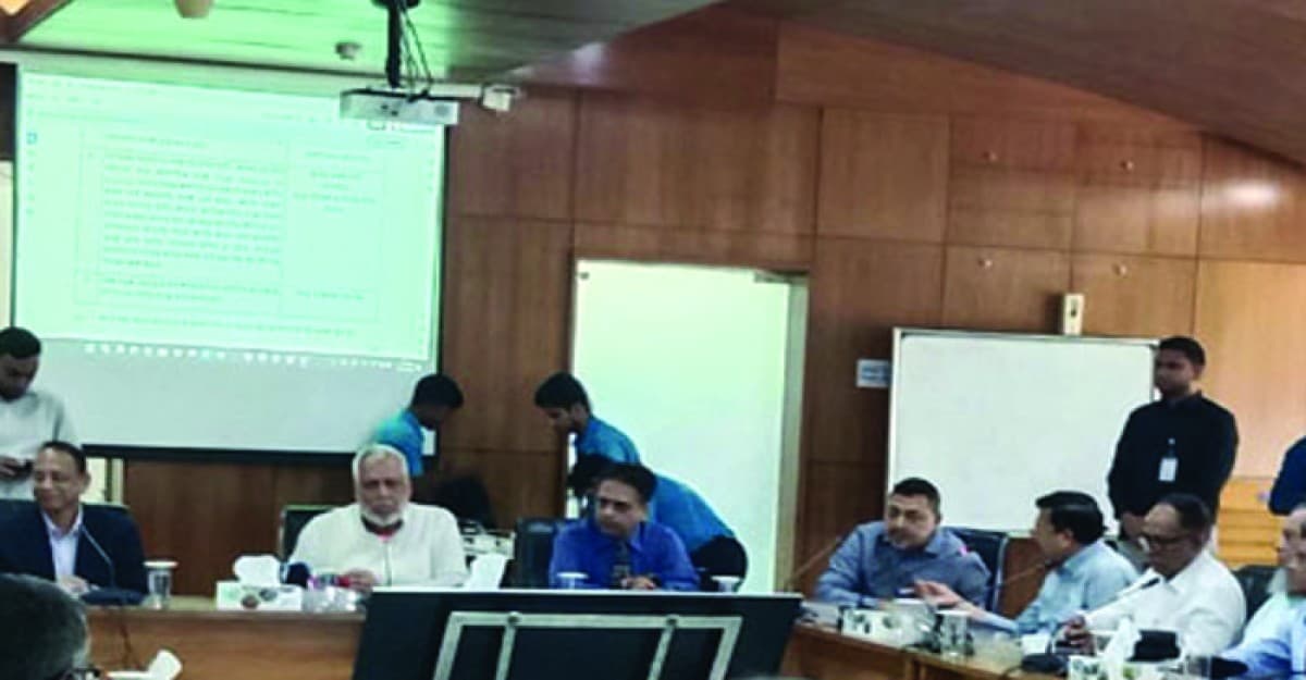 উপদেষ্টার আশ্বাসে পরিবহন ধর্মঘট প্রত্যাহার