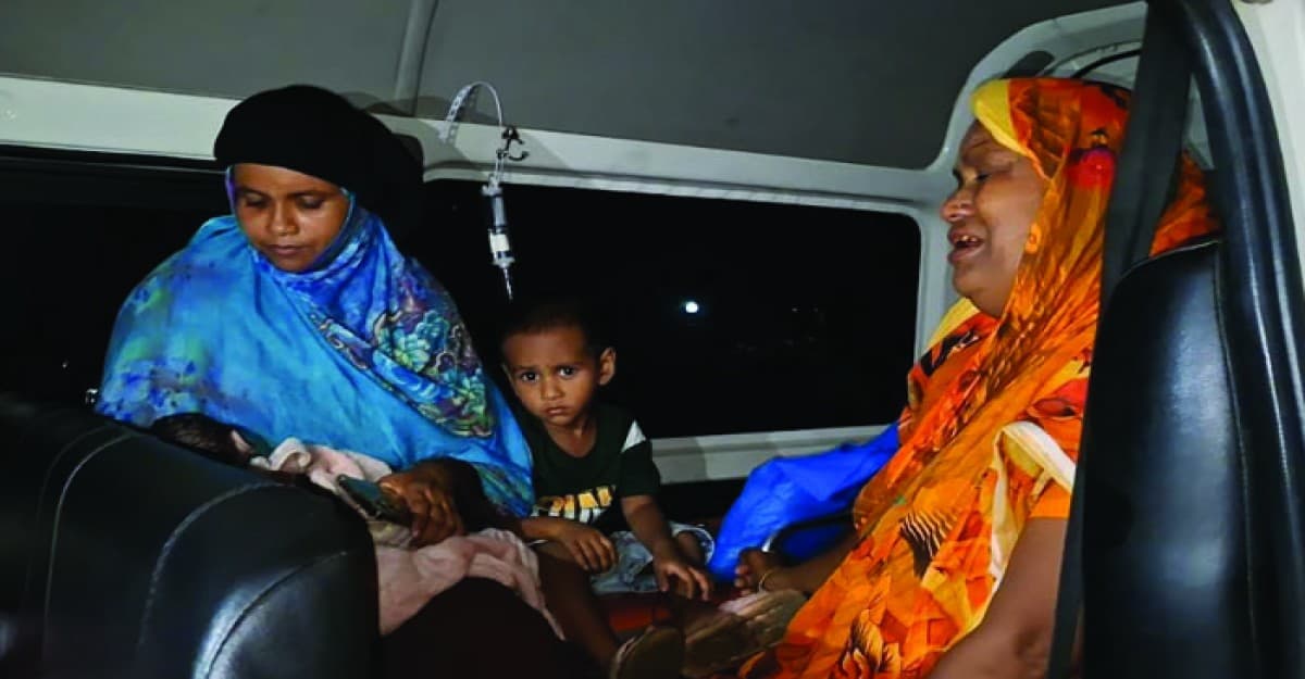 সিন্ডিকেটের বাধায় অ্যাম্বুলেন্স আটকে থেকে প্রাণ গেল নবজাতকের