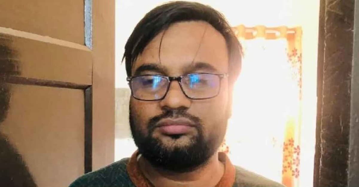 ঢাবিতে ঠিকাদারি টাকা নিতে গিয়ে আটক ছাত্রলীগ নেতা