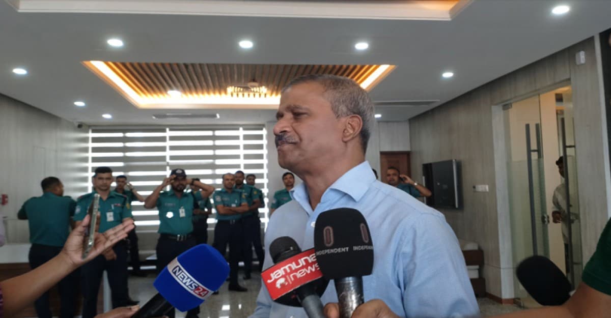 ফেব্রুয়ারিতেই নির্বাচন, এরপর আমরা বিদায় নেব : আইন উপদেষ্টা