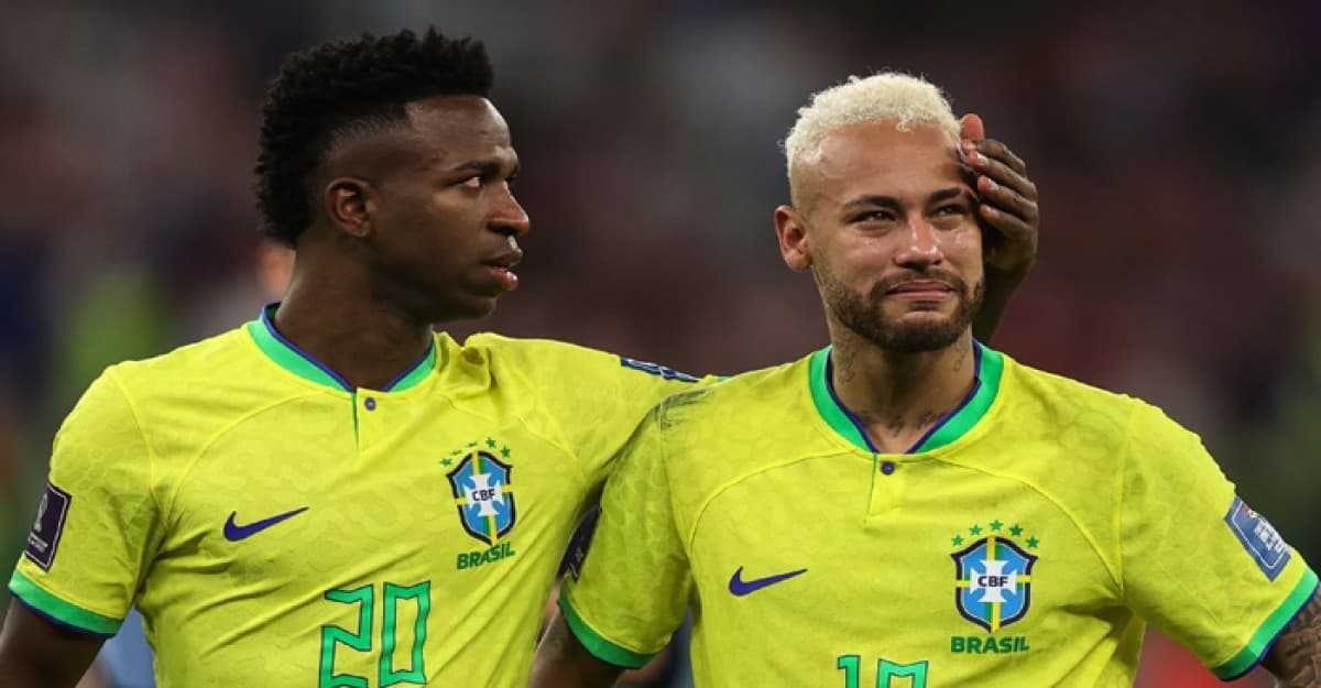 দীর্ঘ অপেক্ষার অবসান ঘটিয়ে দলে ফিরলেন নেইমার, বাদ ভিনিসিয়ুস!