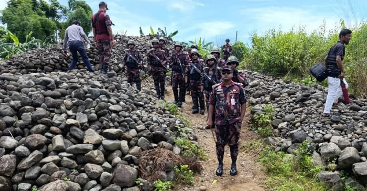 সিলেটে উৎমাছড়া সীমান্ত থেকে দুই লাখ ঘনফুট পাথর উদ্ধার