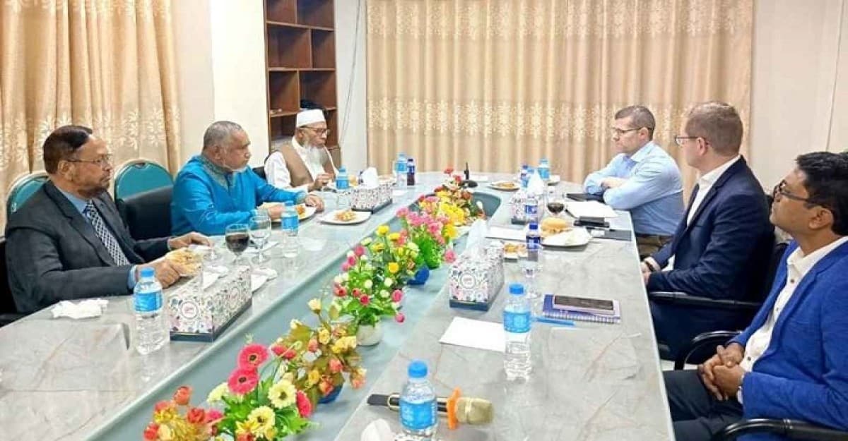 জামায়াত নেতাদের সঙ্গে আইআরআই প্রতিনিধি দলের সাক্ষাৎ