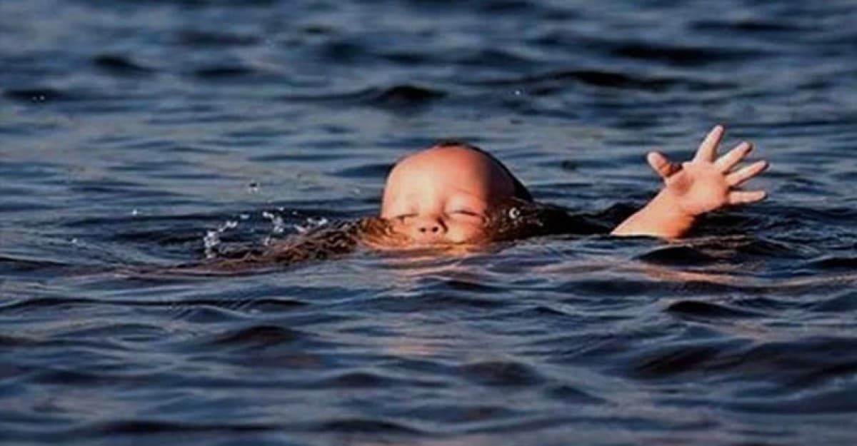 নদীতে ডুবে যাওয়ার ১৩ ঘন্টা পর শিশুর মরদেহ উদ্ধার