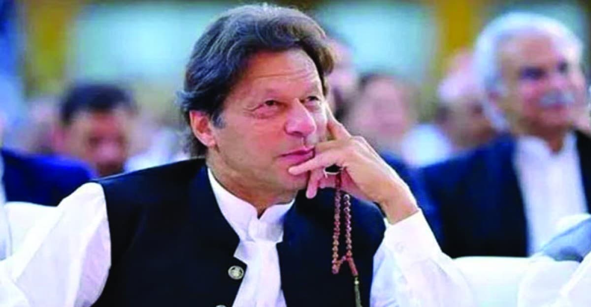 ৮ মামলায় জামিন পেলেন ইমরান খান