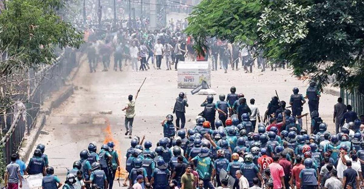 জুলাই গণঅভ্যুত্থান: হত্যা মামলাসহ ২৬ চার্জশিট আদালতে দাখিল
