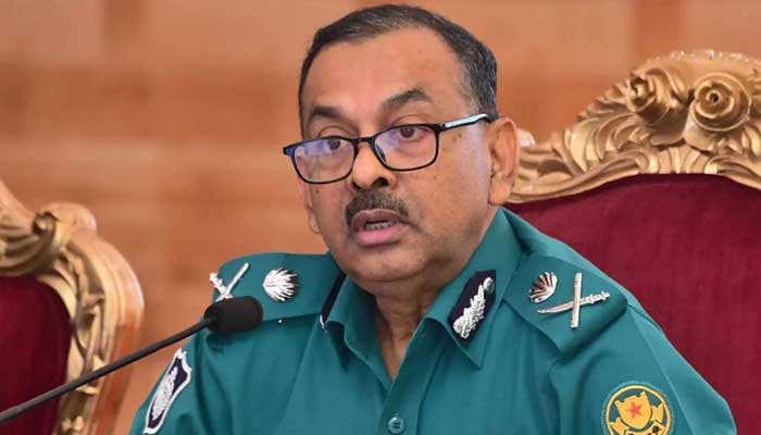 ব্যস্ত সড়কে সভা-সমাবেশ না করার আহ্বান ডিএমপি কমিশনারের