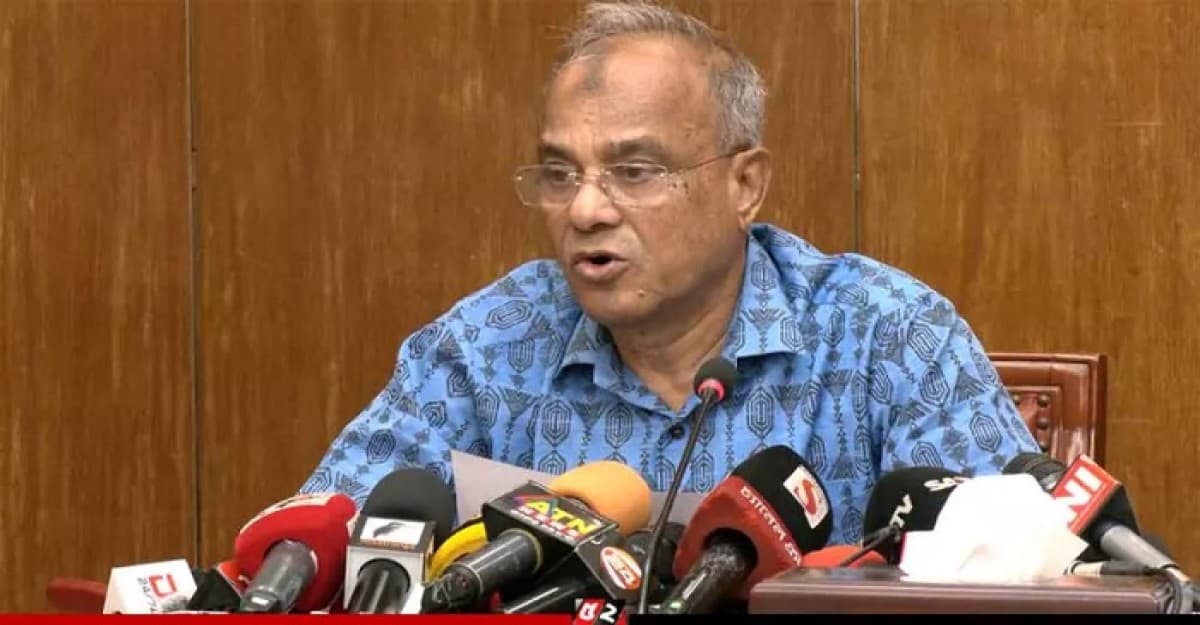 পুলিশ অ্যাক্টিভ হলে সবাই বলে বেশি করে ফেলেছে: স্বরাষ্ট্র উপদেষ্টা