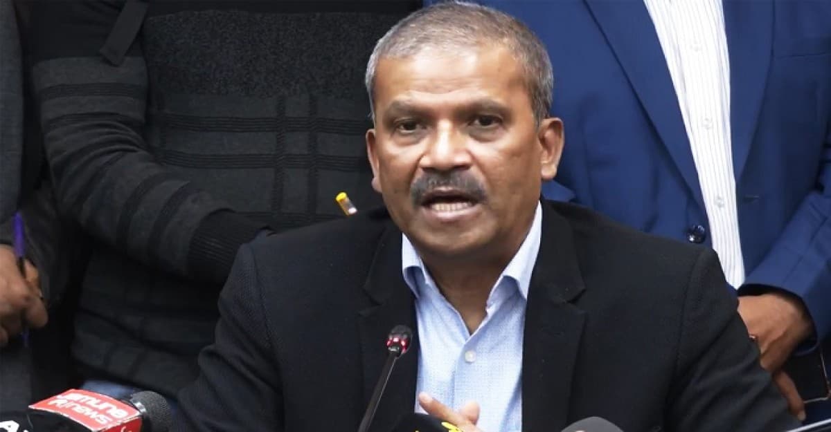 প্রতি বছর বিদেশে চাকরি পাচ্ছেন অন্তত ১০ লাখ বাংলাদেশি: আসিফ নজরুল