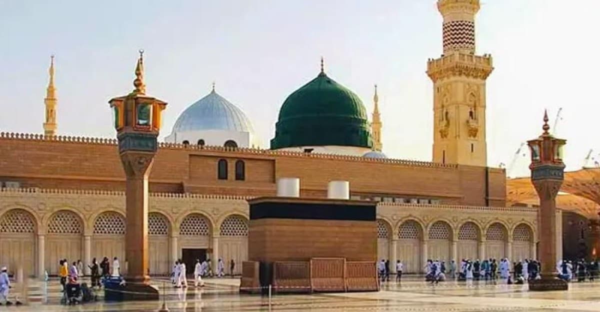 মহা সমারোহে সারা দেশে পালিত হচ্ছে পবিত্র ঈদে মিলাদুন্নবী (সা.)