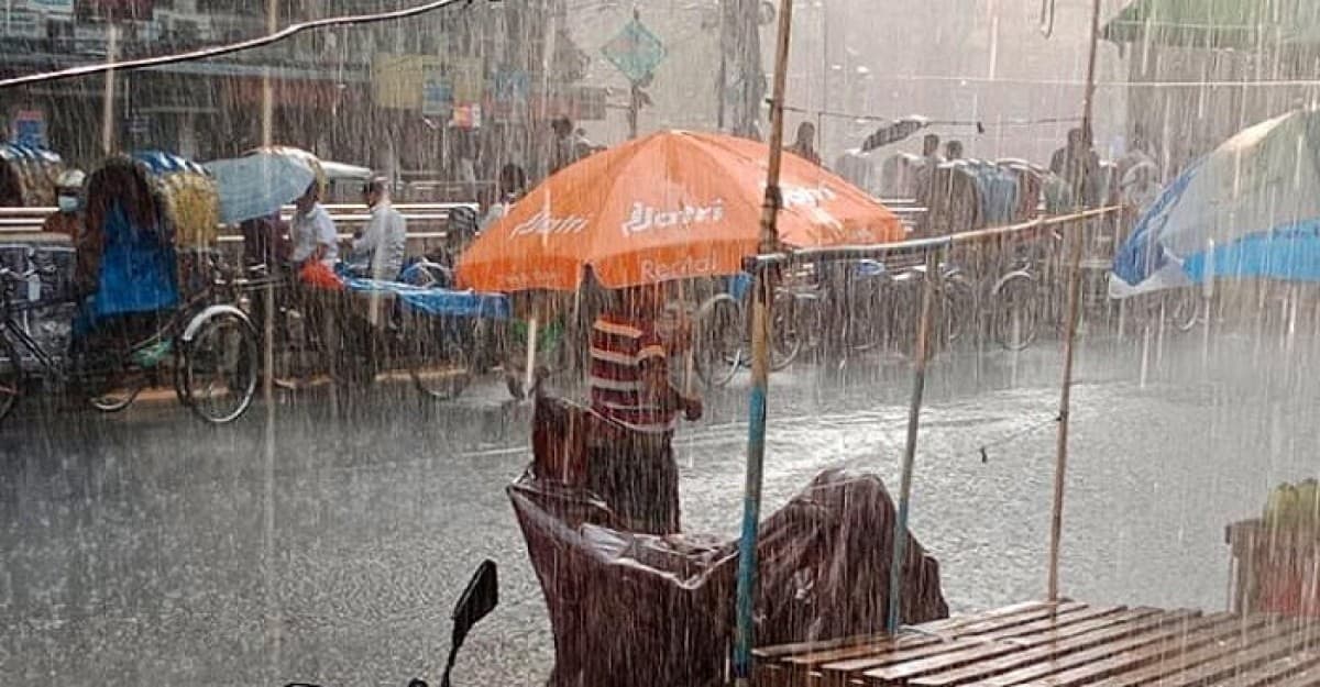 ৫ বিভাগে বৃষ্টির পূর্বাভাস, ভারী বর্ষণেরও শঙ্কা