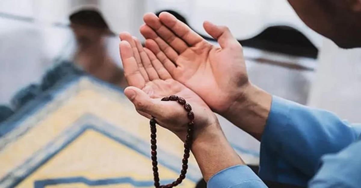 যে সব ব্যক্তির দোয়া কখনো কবুল হয় না, জেনে নিন