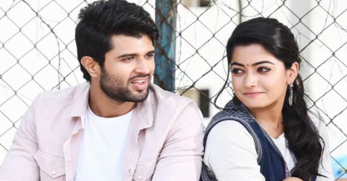 বিজয়ের সঙ্গেই কি বাগদান সারলেন রাশমিকা?